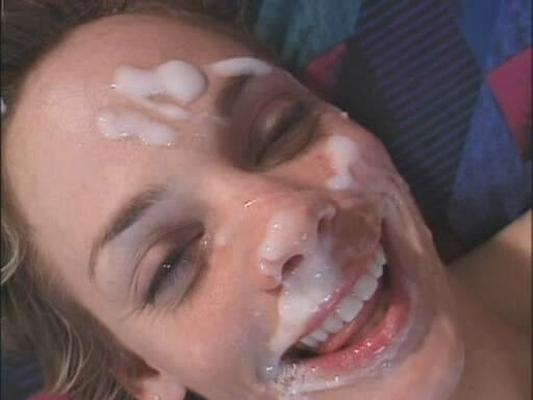 [950 MB] [MonsterFacials.com] Der Film / Gigantischer Schuss ins Gesicht. 