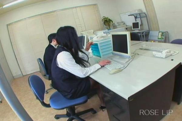 [631 MB] [Roselip-Fetish.com] Asa Hasegawa - Elle a violé un collègue au bureau (Roselip 0272) / Elle est violée par un collègue au bureau [en 2009, Japon Dominatrice féminine, Japonaise, Non censuré, Facesitting, Cunilingus, 