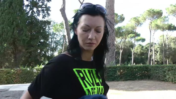 [335 МБ] [hotkinkyjo.xxx] Villa Borghese - Публичный фистинг в Риме (22.11.2012) [2012, Анальный ФИСТИНГ, Public, Outdoors] [1080p]