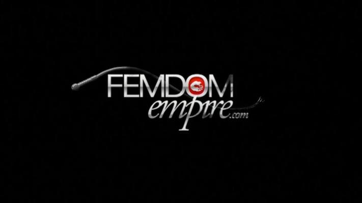 [1.16 GB] {femdomempire.com} Sophie Dee- Especial 2013 / Por primera vez. 