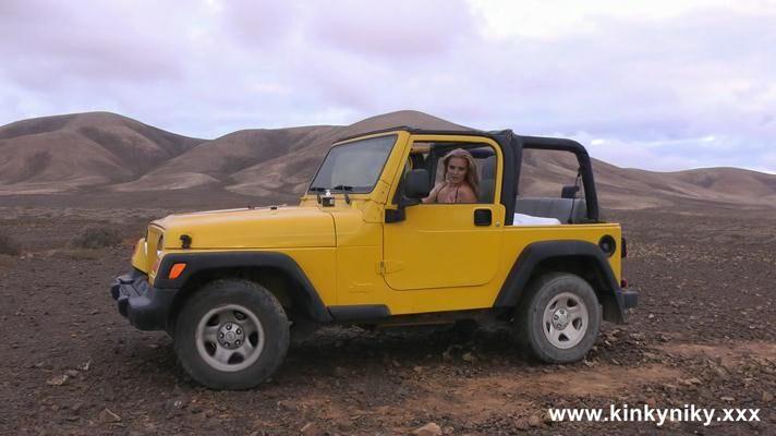 [140 MB] [kinkyniky.xxx] Yellow Jeep and Self Anal Fisting [2014, Solo, Self Anal Fisting, Rosebutt, Masturbation]