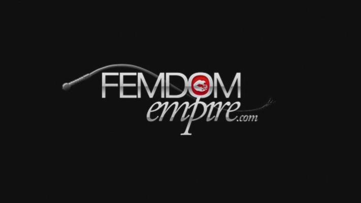 [264 MB] [femdomempire.com] Mistress Courtney Taylor - Semen en una jaula / Semen en la celda [2014, Dominación femenina, Fetiche, Tortura, Sentarse en la cara, Juguetes, HDRip, 720p]