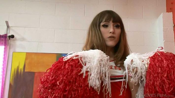 [541 MB] [DevilsFilm.com] Chad Diamond, Kylie Maria – Transsexuelle Cheerleader