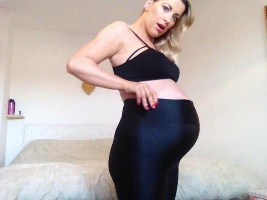 [796 MB] [Clips4Sale.com/69351] Charlie Z - Your Sexy British Milf (7 clips) [2014, Pregnant, Solo, Masturbation, Tatoo, MILF]