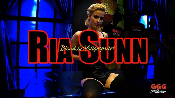 [1.76 GB] [JTPRON] BLONDE & SPLASHED (John Thompson, GGG) [2018, Bukkake, Gangbang, Blowbang, Anal, Dp, Swallow, 720p] (RIA Sunn) Rd: 03/16/2018.