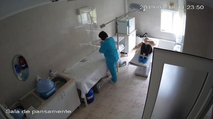 [3.99 GB] Watching Women 's Medical Examinations / Podglyadyvanie a female medical examinations (roller 9) [of 2018-2019, Voyeur, Medical, CamRip]